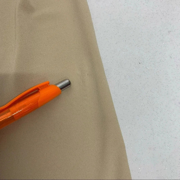 Susan Graver  Liquid Knit Tulip Hem Crop Pants XL Pull On Neutral Pockets Travel - Picture 12 of 13